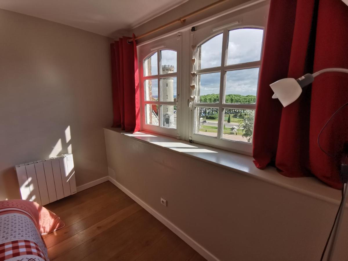 Phare Des Impressionnistes Apartamento Honfleur Exterior foto