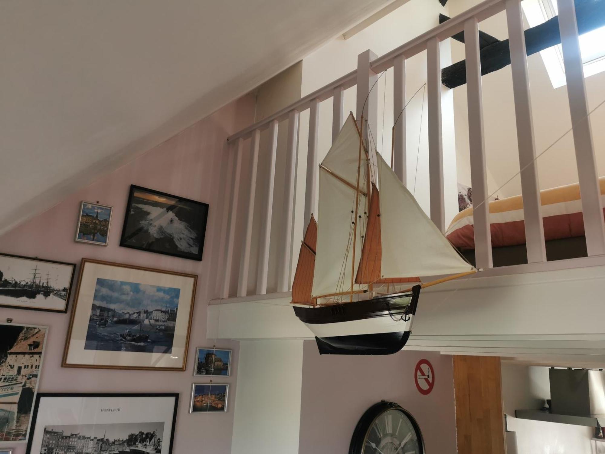 Phare Des Impressionnistes Apartamento Honfleur Exterior foto